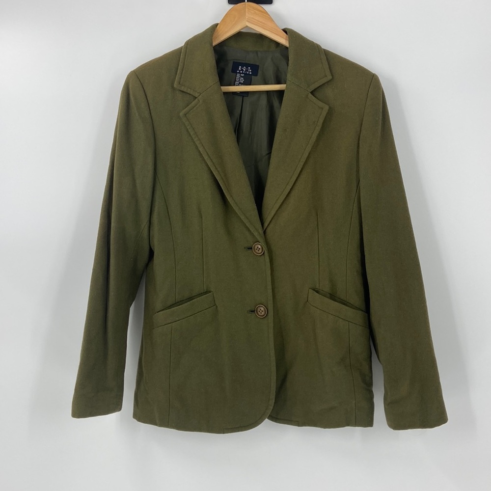 R.O.T Wool blend green blazer button front 19 x 26 Wool 60 % , 35 Rayon, 5 %